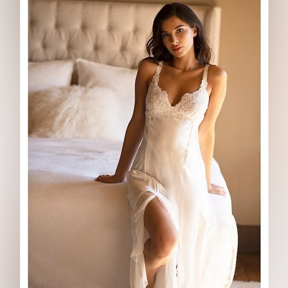 In bloom by Jonquil CEL020 Size M nightgown NWT